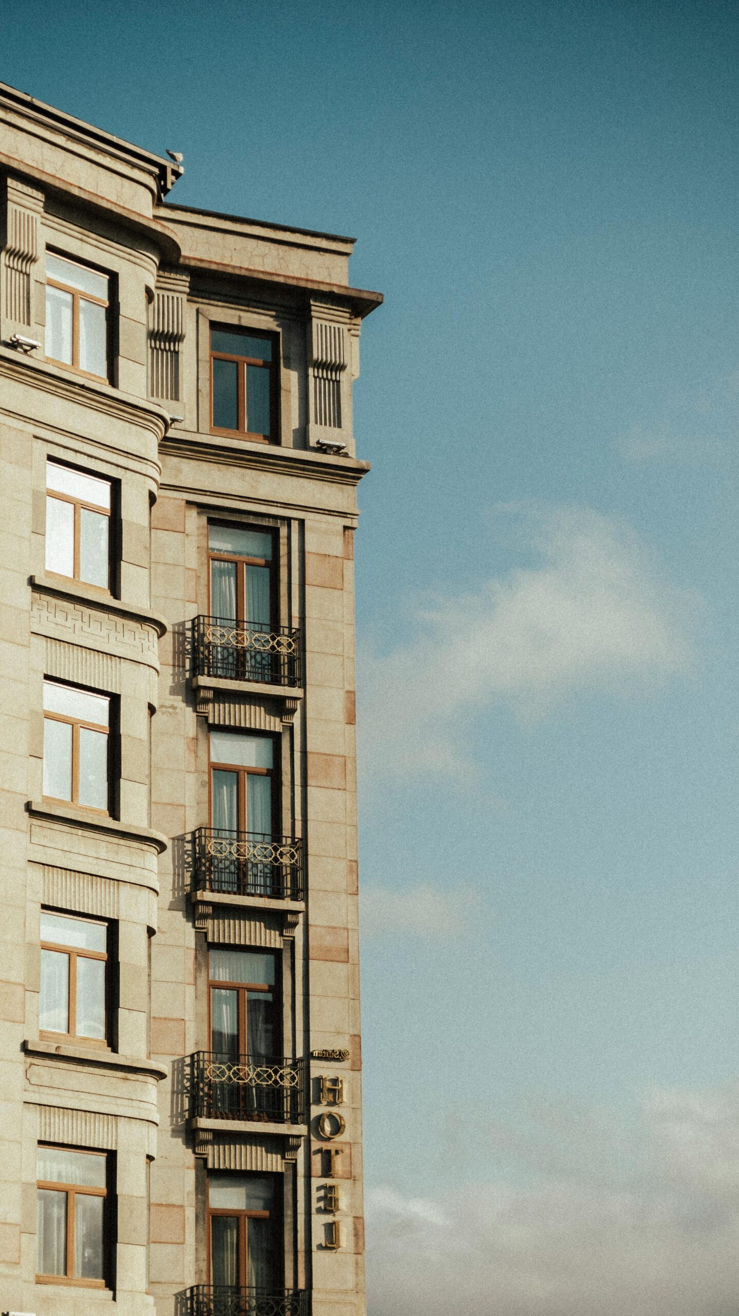 pexels-omerveyl-28451455